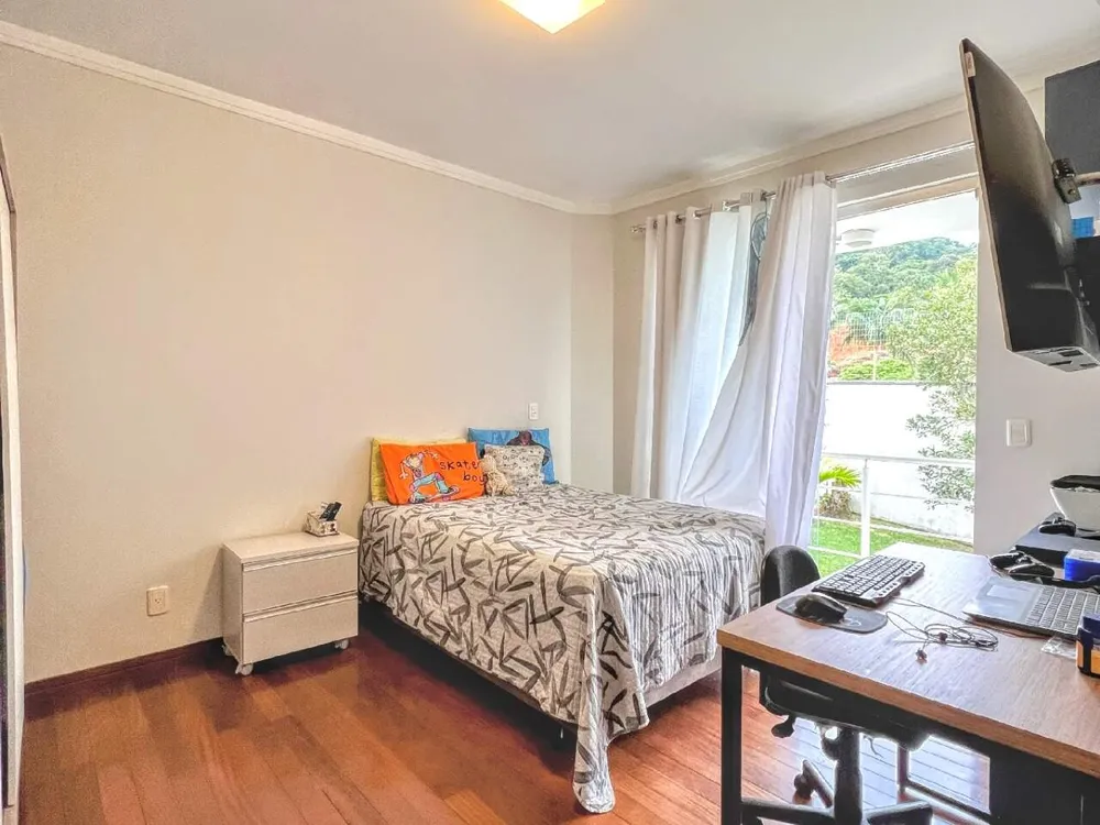 Casa, 4 quartos, 265 m² - Foto 13