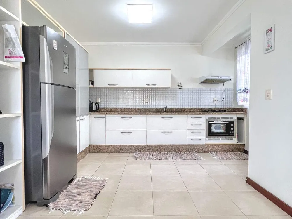 Casa, 4 quartos, 265 m² - Foto 8