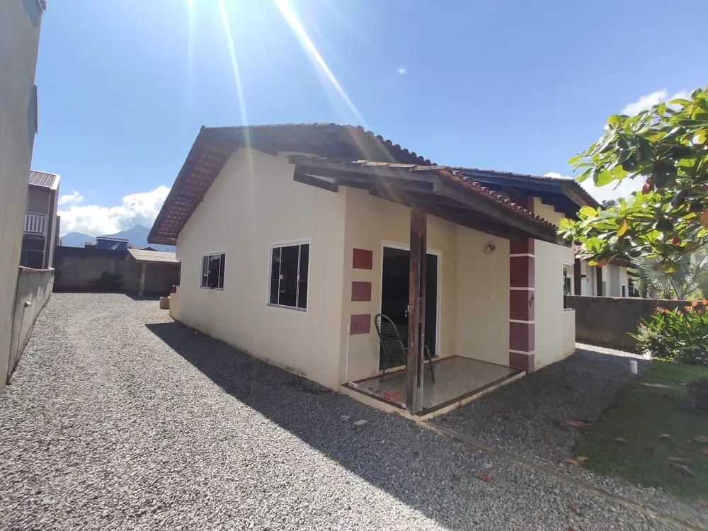 Casa, 3 quartos, 92 m² - Foto 1