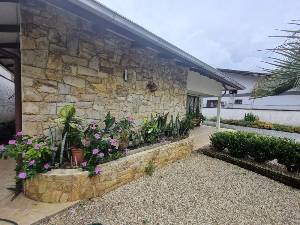 Casa, 4 quartos, 226 m² - Foto 2