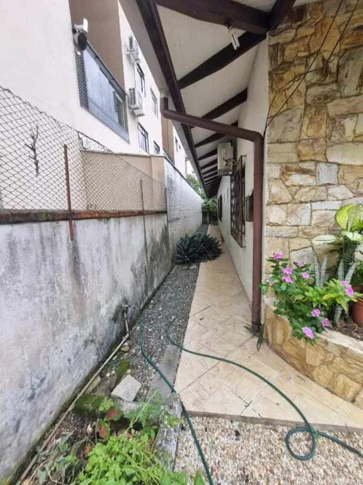 Casa, 4 quartos, 226 m² - Foto 3