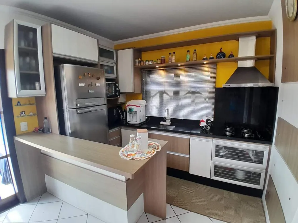 Sobrado, 3 quartos, 231 m² - Foto 6