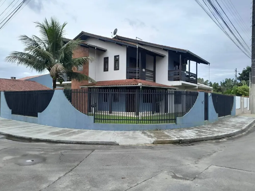 Sobrado, 3 quartos, 231 m² - Foto 1