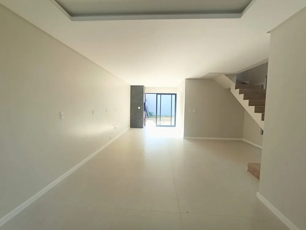 Casa, 3 quartos, 142 m² - Foto 2