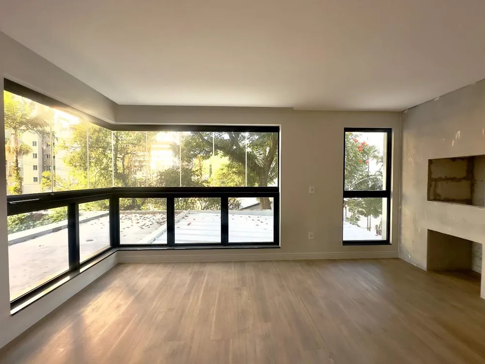 Apartamento, 3 quartos, 130 m² - Foto 1