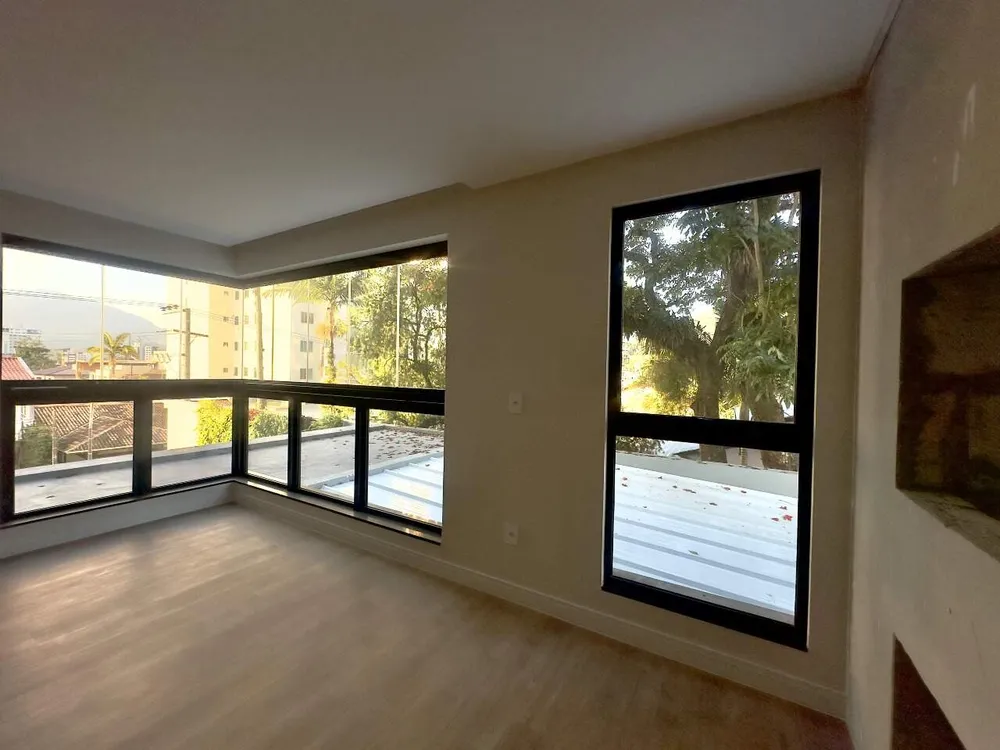 Apartamento, 3 quartos, 130 m² - Foto 2