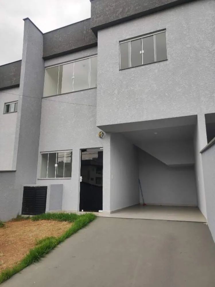 Casa, 3 quartos, 104 m² - Foto 1