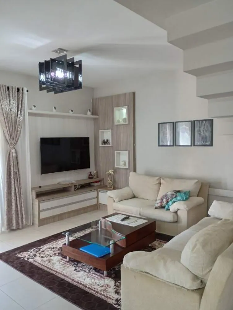 Casa, 3 quartos, 138 m² - Foto 1