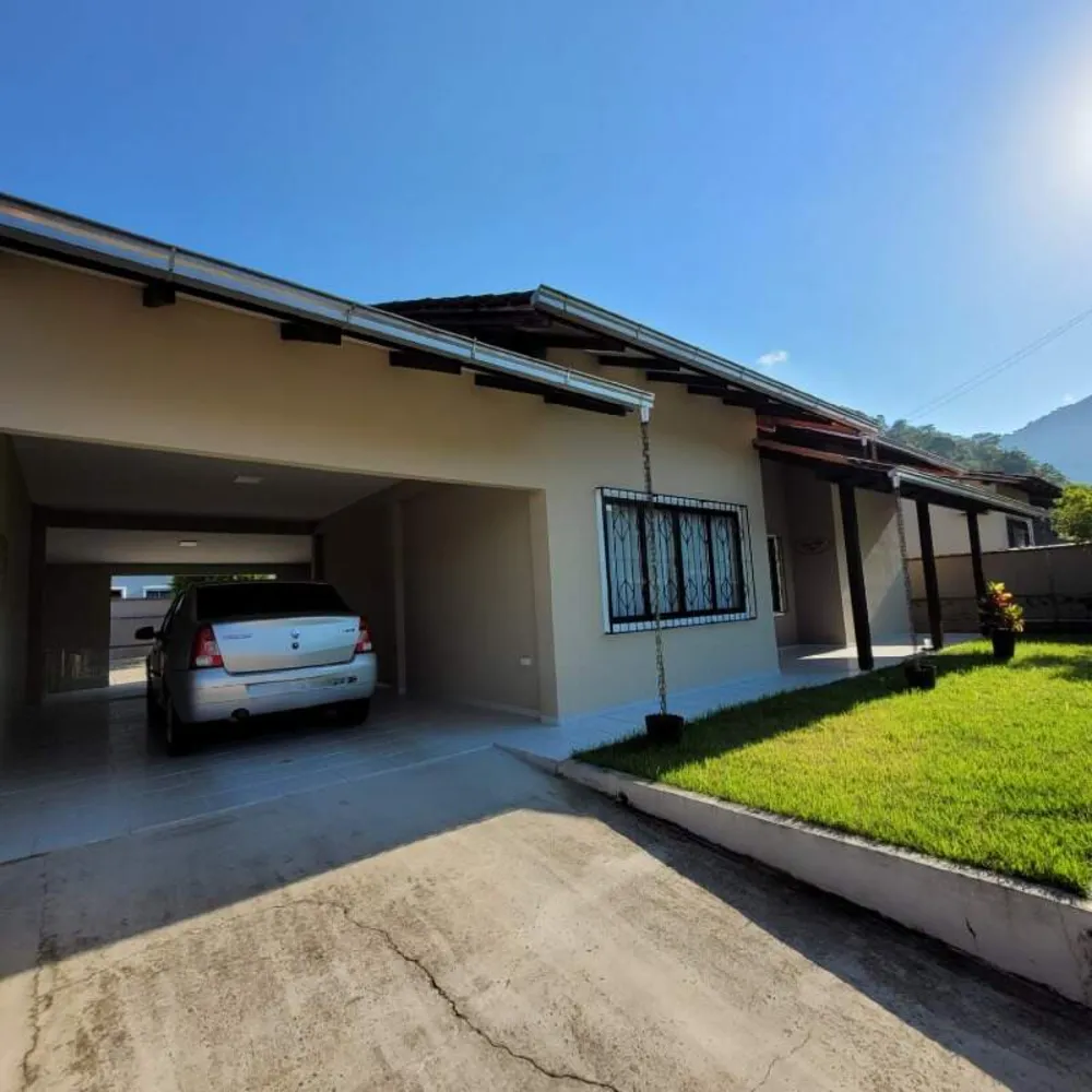 Casa, 3 quartos, 178 m² - Foto 1