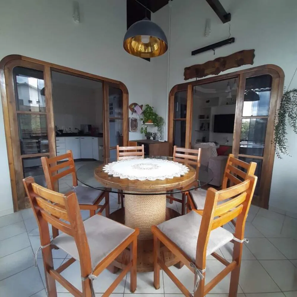 Casa, 3 quartos, 310 m² - Foto 8