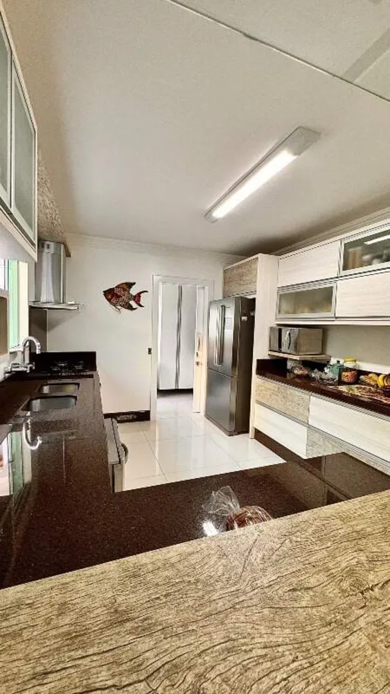 Sobrado, 3 quartos, 255 m² - Foto 8