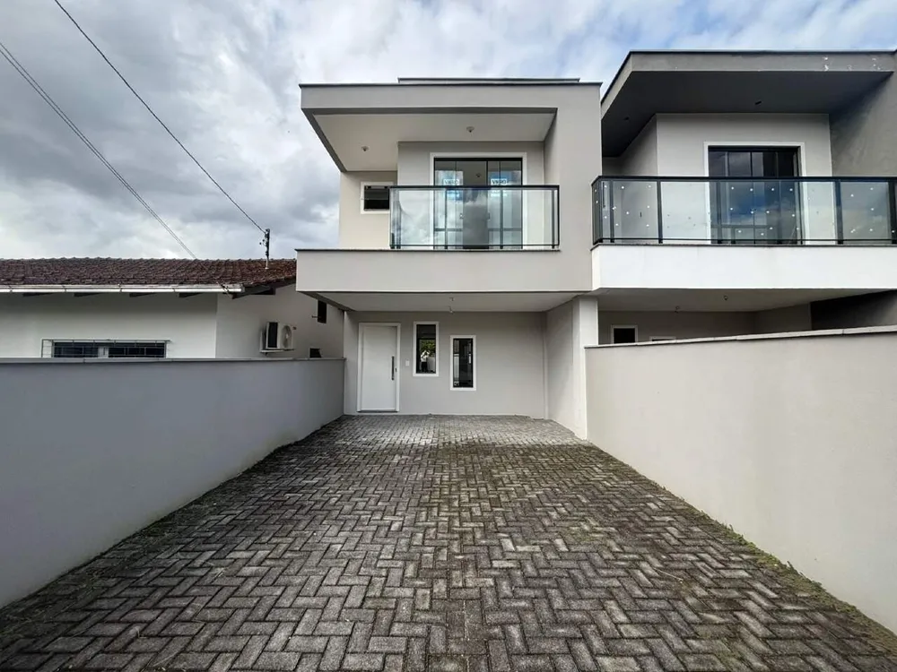 Casa, 3 quartos, 130 m² - Foto 1