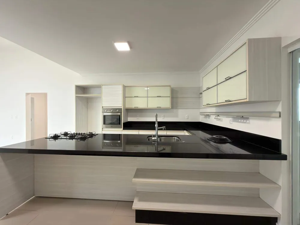 Casa, 3 quartos, 200 m² - Foto 4