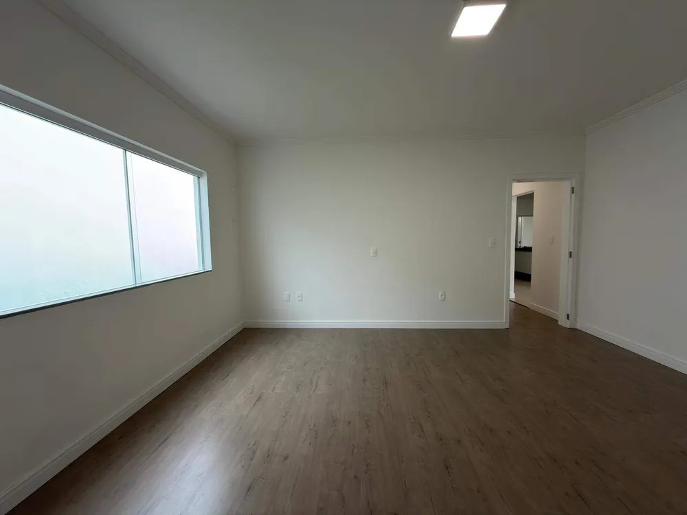 Casa, 3 quartos, 200 m² - Foto 11