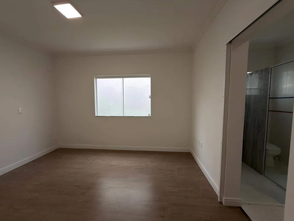 Casa, 3 quartos, 200 m² - Foto 13