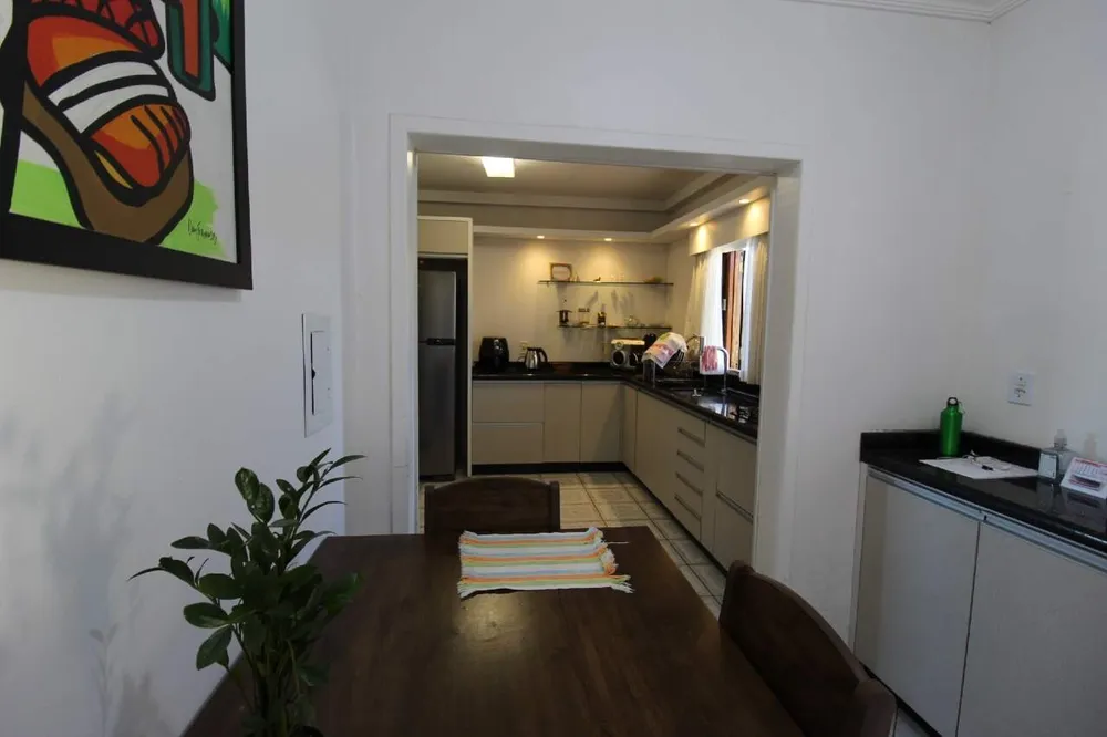 Casa, 3 quartos, 207 m² - Foto 7