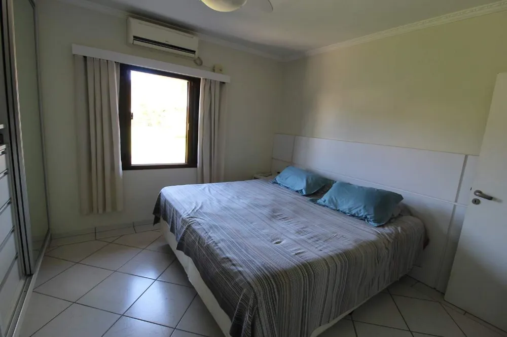 Casa, 3 quartos, 207 m² - Foto 4