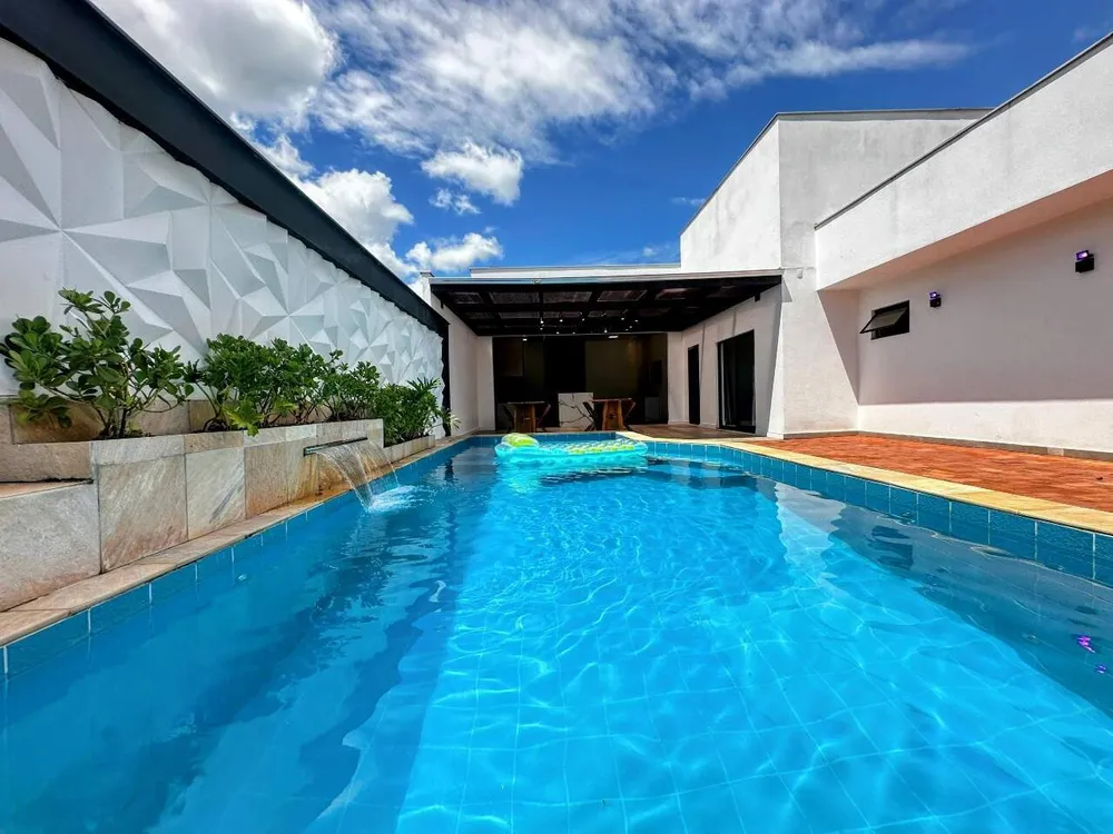 Casa, 4 quartos, 335 m² - Foto 1