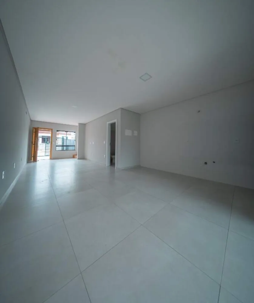 Casa, 3 quartos, 131 m² - Foto 2
