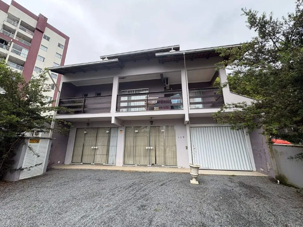 Sobrado, 3 quartos, 285 m² - Foto 1