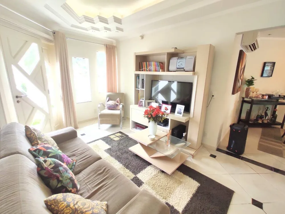 Casa, 3 quartos, 199 m² - Foto 4