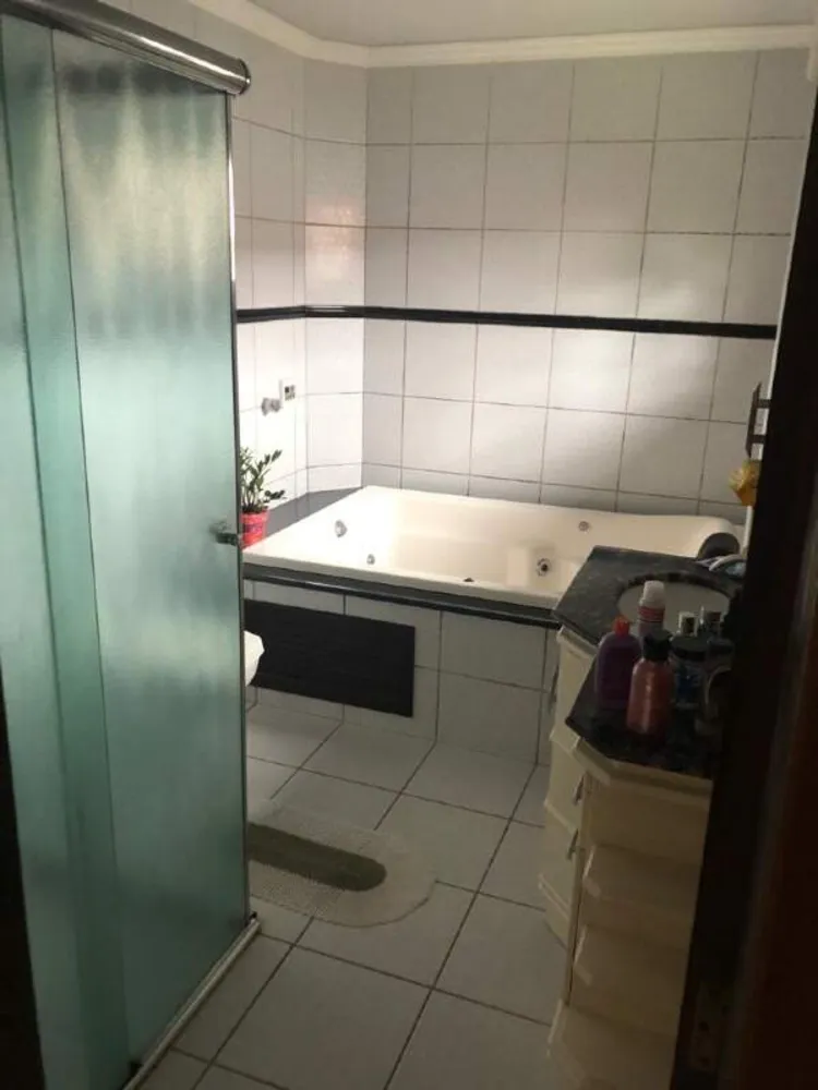 Casa, 3 quartos, 210 m² - Foto 6