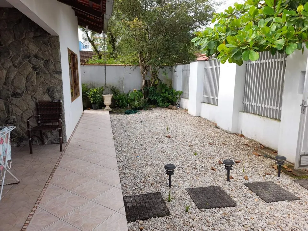 Casa, 3 quartos, 210 m² - Foto 1