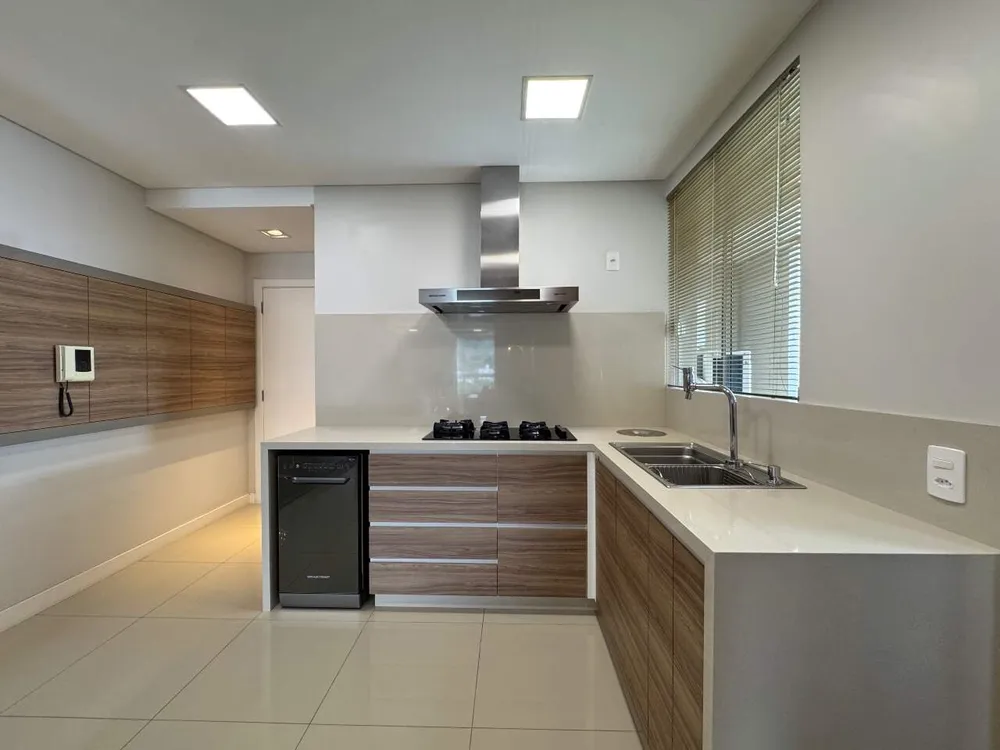Apartamento, 3 quartos, 121 m² - Foto 1