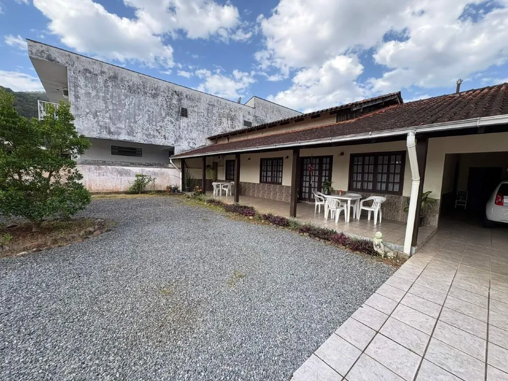 Casa, 3 quartos, 185 m² - Foto 1