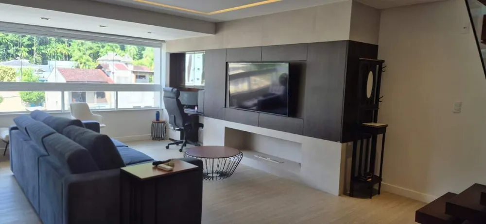 Cobertura, 3 quartos, 202 m² - Foto 3