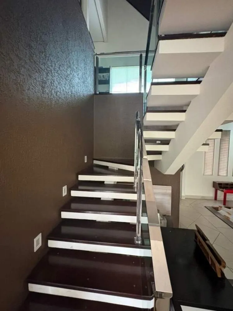 Casa, 4 quartos, 244 m² - Foto 4