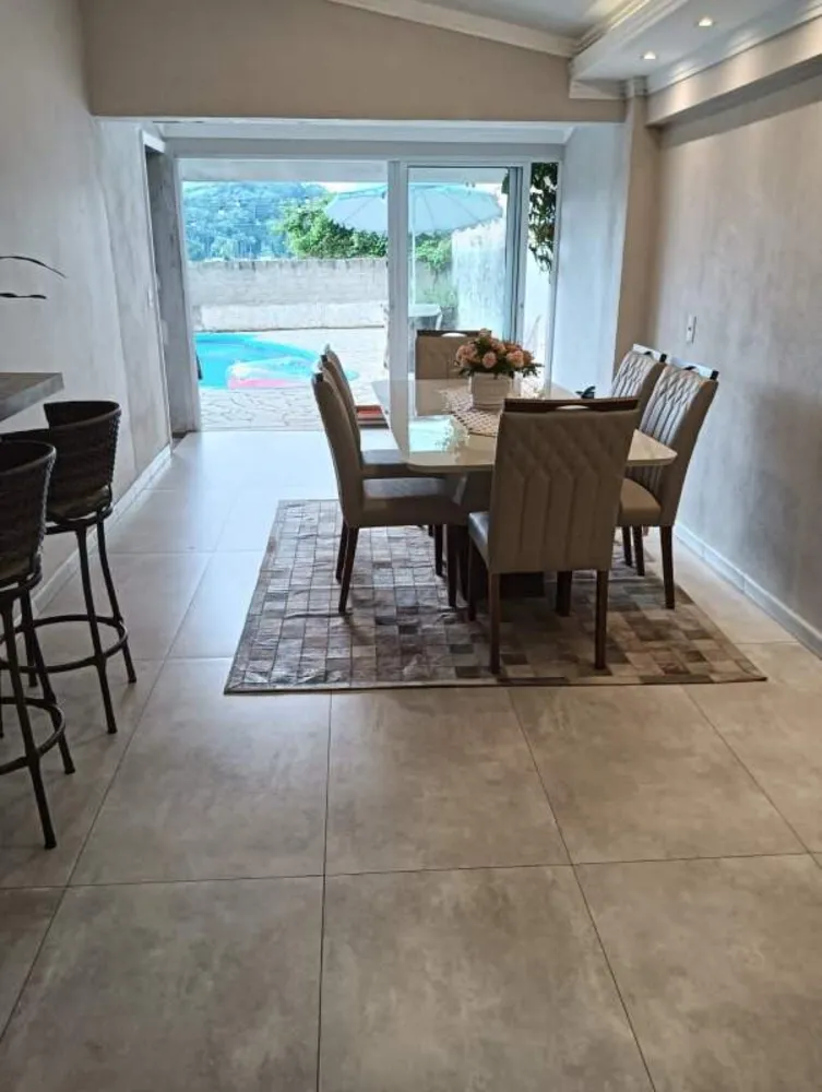 Casa, 3 quartos, 150 m² - Foto 2