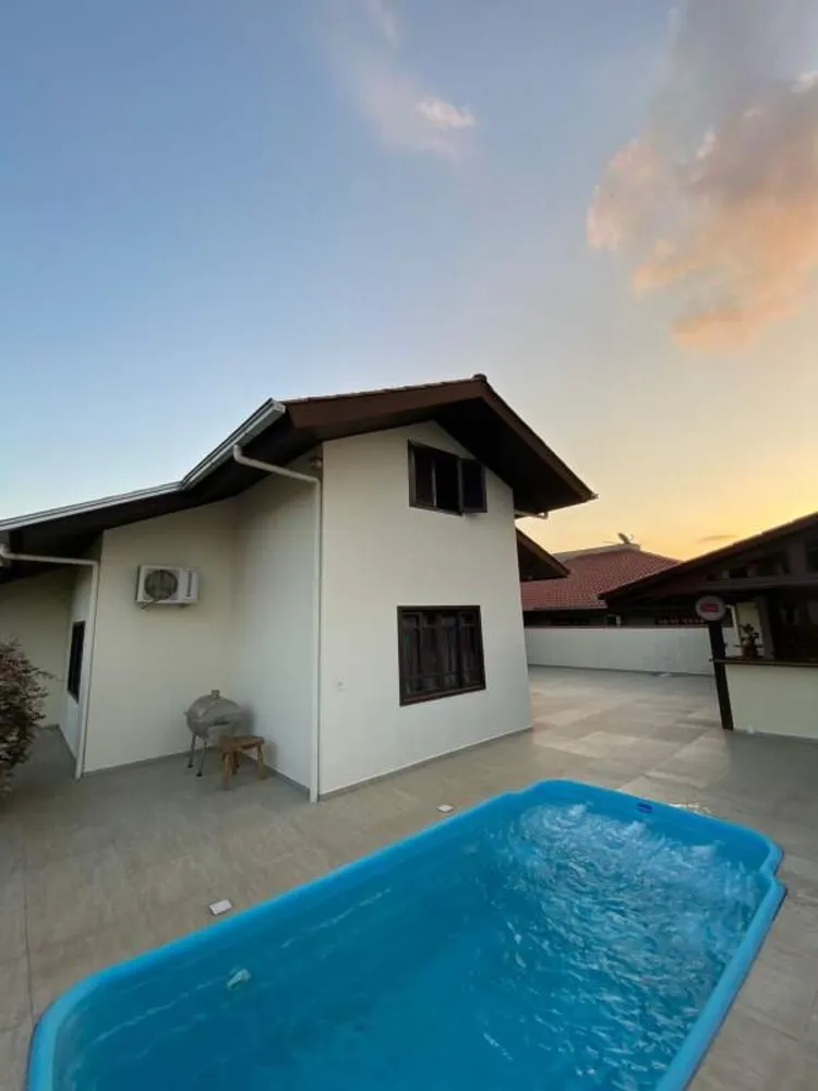 Casa, 3 quartos, 220 m² - Foto 2