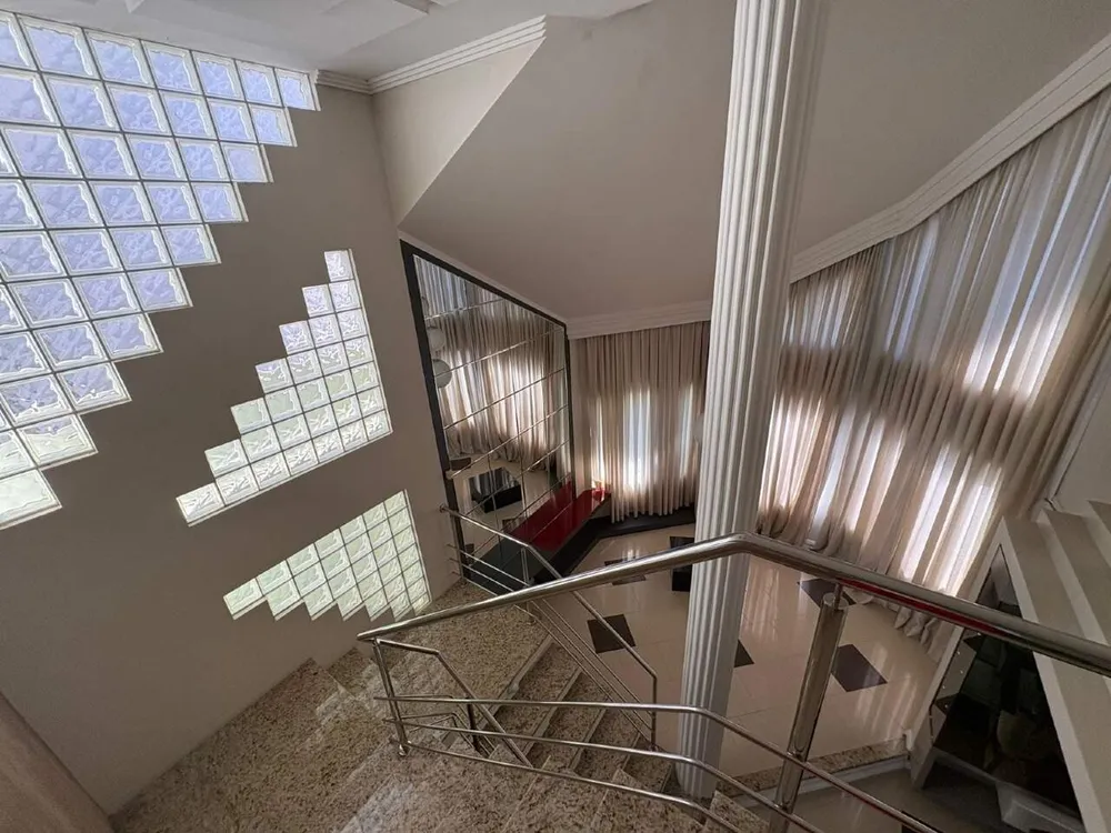 Casa, 5 quartos, 293 m² - Foto 3
