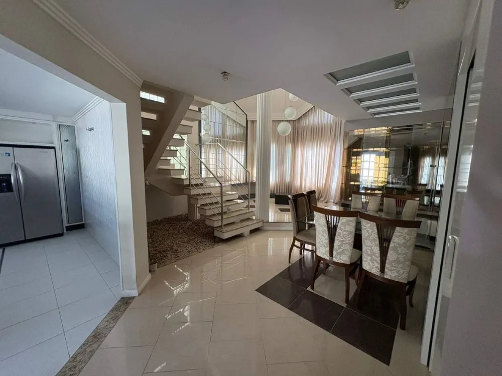 Casa, 5 quartos, 293 m² - Foto 10