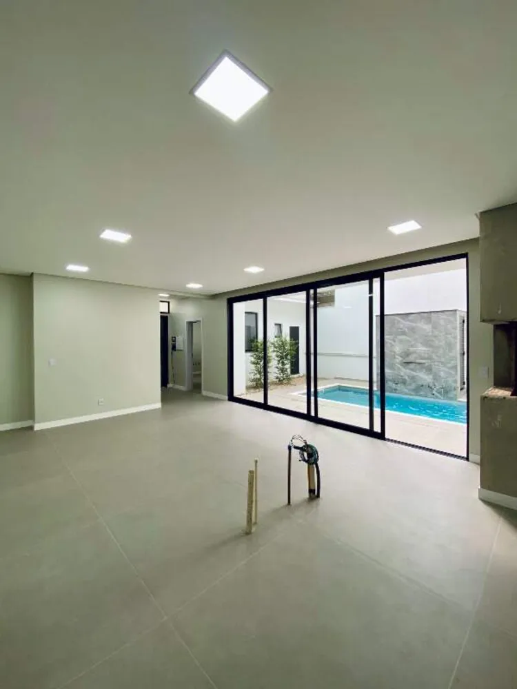 Casa, 4 quartos, 248 m² - Foto 3