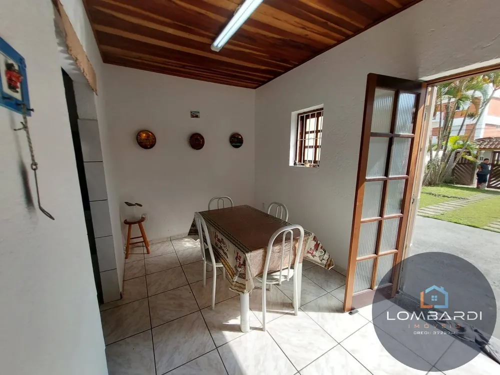Apartamento, 3 quartos, 140 m² - Foto 2