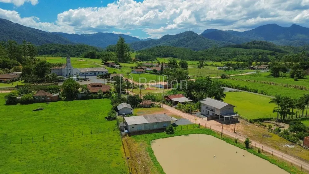 Chácara, 4 quartos, 2750 m² - Foto 4
