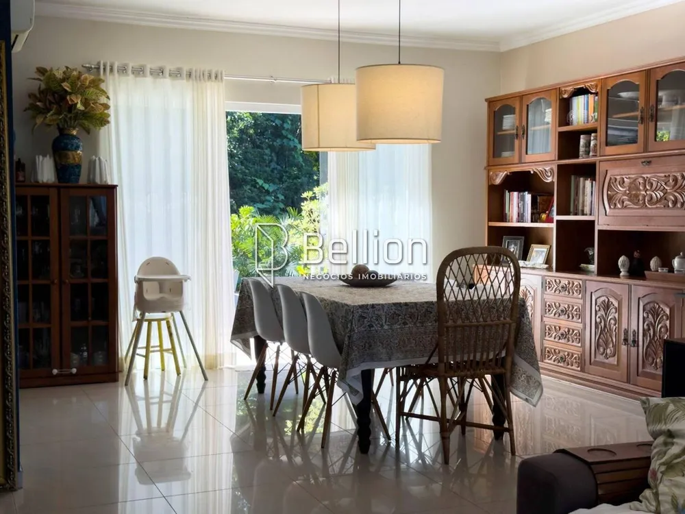Casa, 3 quartos, 204 m² - Foto 1