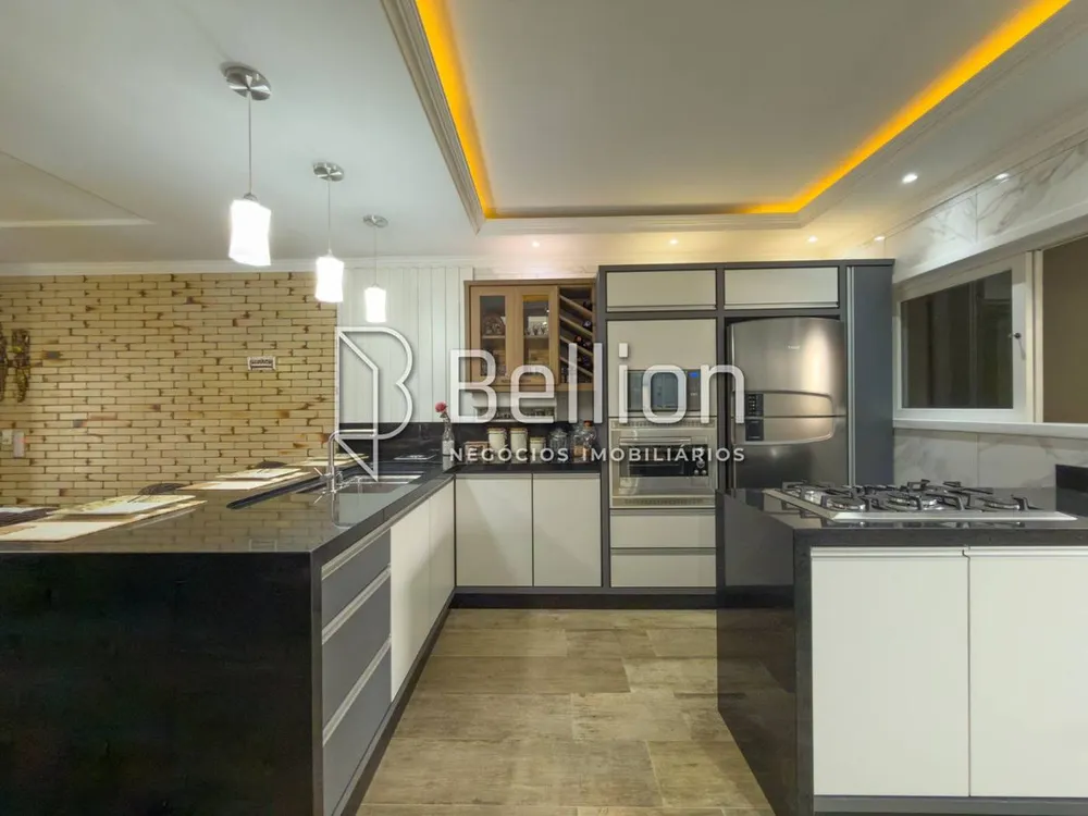 Casa, 4 quartos, 177 m² - Foto 2