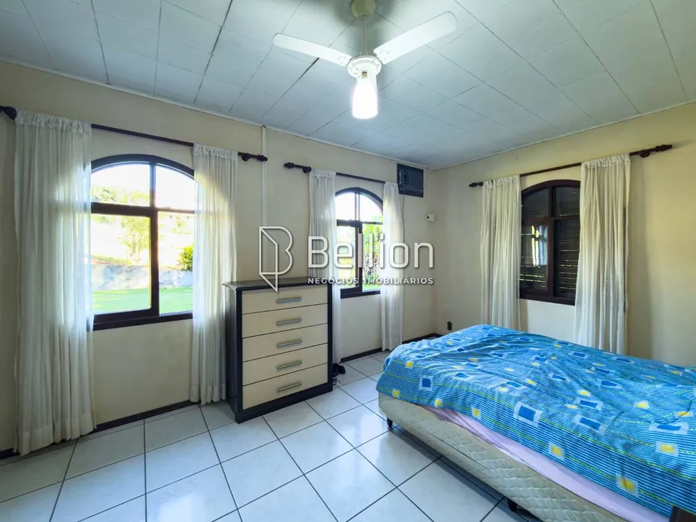 Casa, 4 quartos, 322 m² - Foto 2