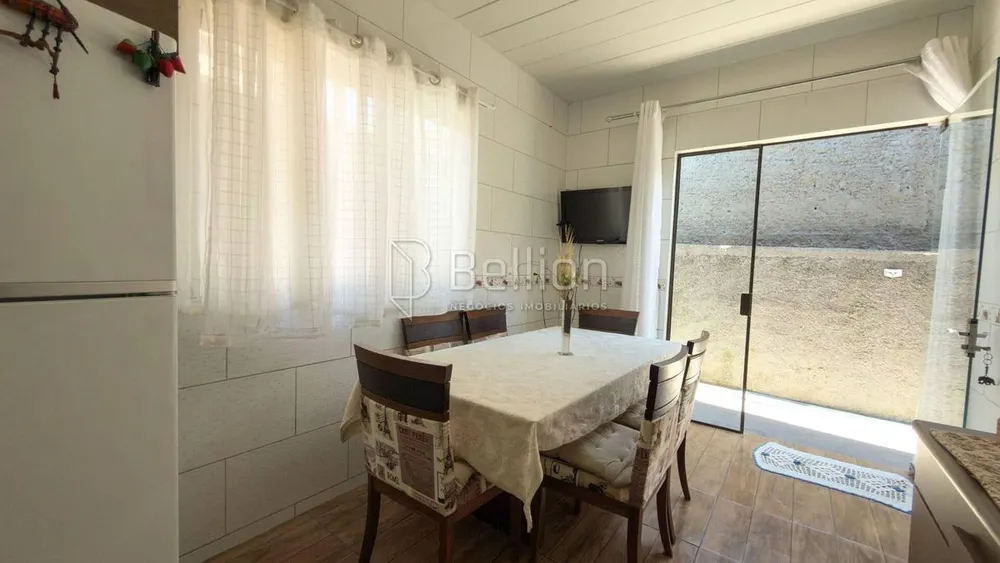 Casa, 7 quartos, 162 m² - Foto 2