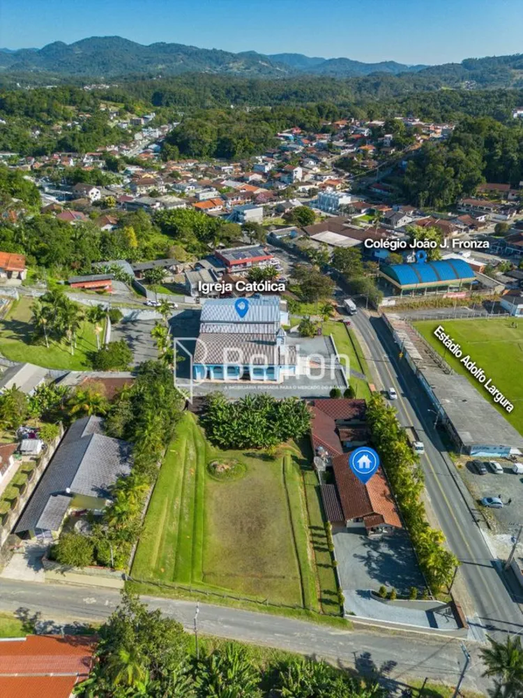 Casa, 6 quartos, 200 m² - Foto 3