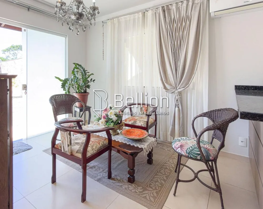 Sobrado, 3 quartos, 200 m² - Foto 1