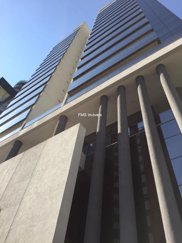 Apartamento à venda com 3 quartos, 192m² - Foto 18