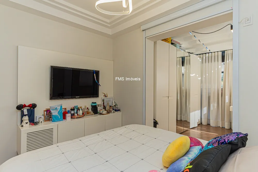 Apartamento, 3 quartos, 330 m² - Foto 1