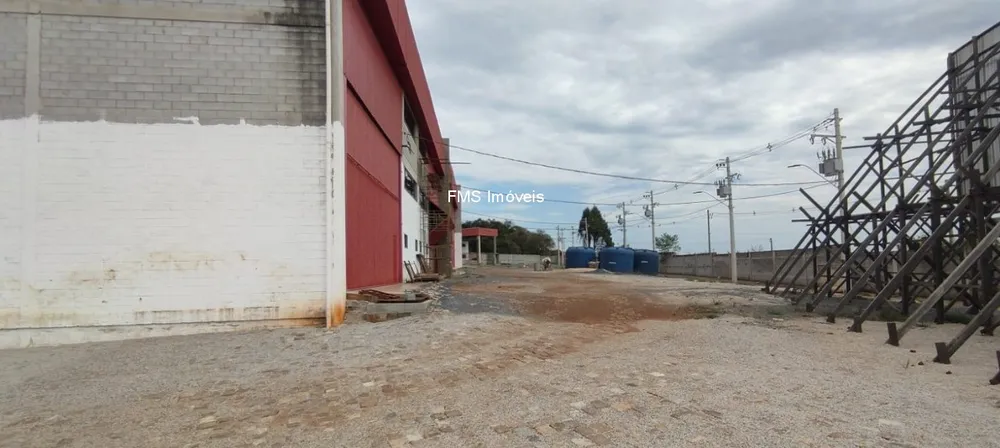 Depósito-Galpão, 2600 m² - Foto 1
