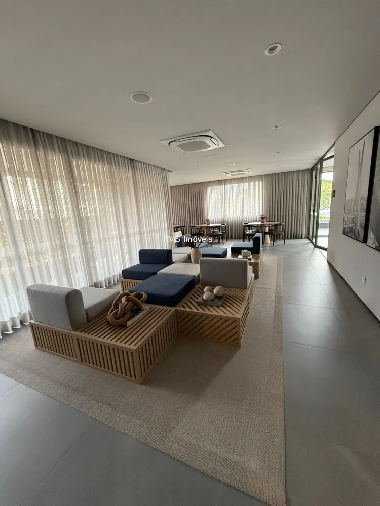 Apartamento, 3 quartos, 211 m² - Foto 1