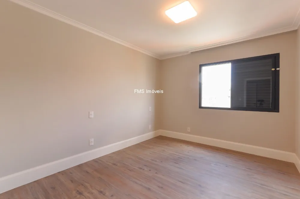 Apartamento, 3 quartos, 248 m² - Foto 2