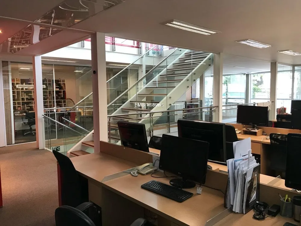Prédio Inteiro - Foto 1